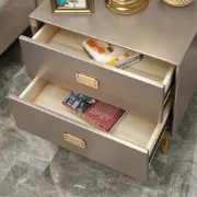 صورة طاولة غرفة نوم حديثة رينايس - 2درج