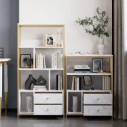 صورة رف كتب لوريا