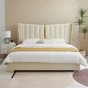 صورة سرير لوكس هافن المبطن – أناقة العاج والذهبي