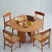 صورة طاولةالطعام كريسنت روت - خشب طبيعي