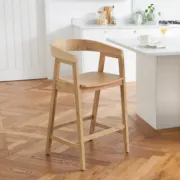 صورة إلفو  -كرسي البار العصري –خشب  طبيعي مع مقعد مبطن