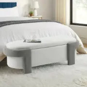 صورة إليزا – مقعد تخزين بتنجيد ناعم وقاعدة من الخشب الطبيعي - تصميم منحني