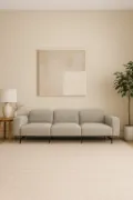 صورة أوليفارو – كنبة بثلاثة مقاعد بتصميم منخفض – بلون بيج رملي وأرجل سوداء مطفية