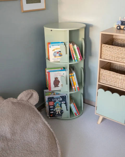 Bambou Kids Natural wood  Rotating Storage Shelf.