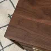 صورة .لينيا مكت – من الخشب الطبيعي